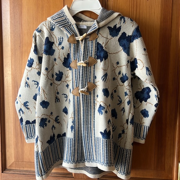 New-Handmade Sweater - Picture 4 of 7